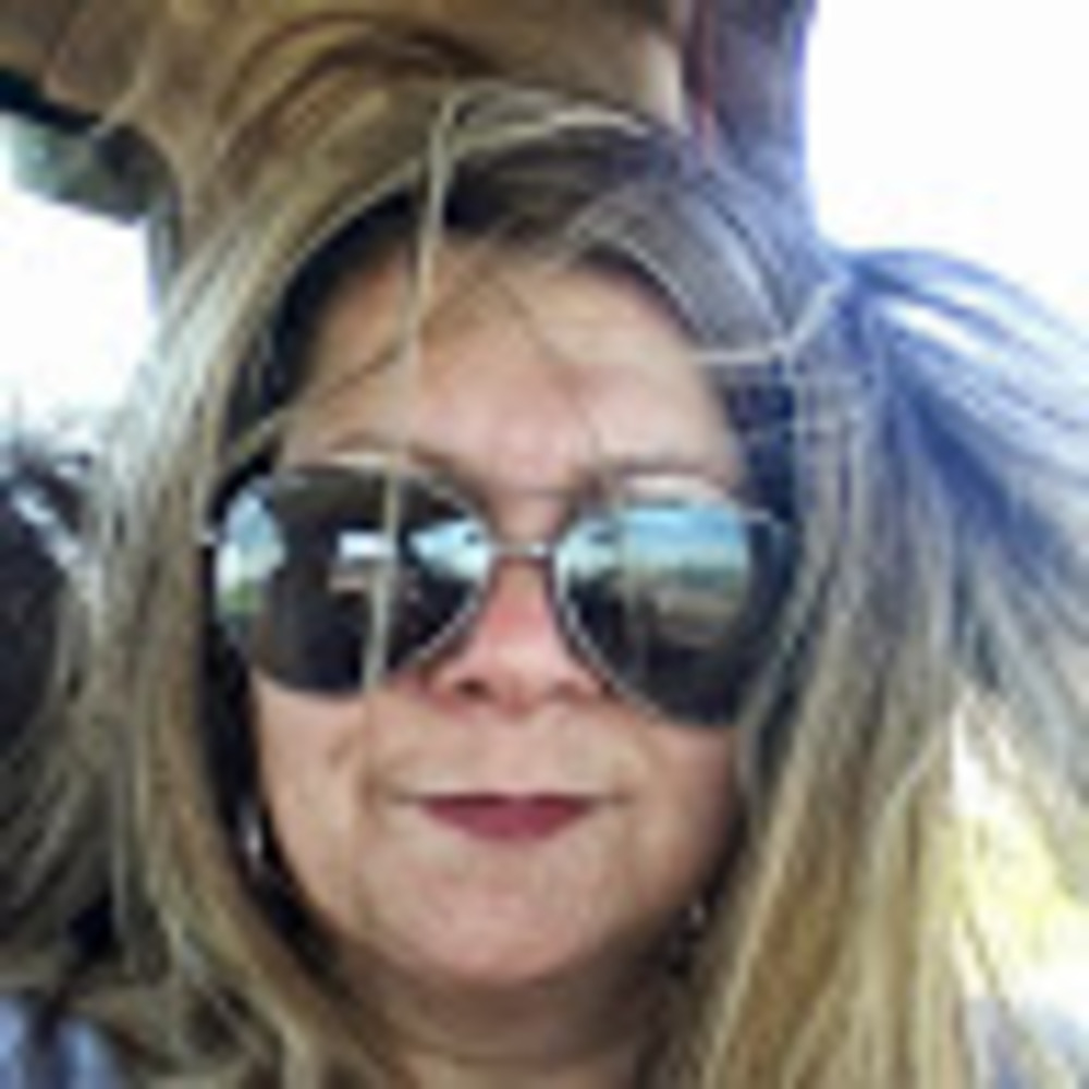 Meet your Posher, Angela